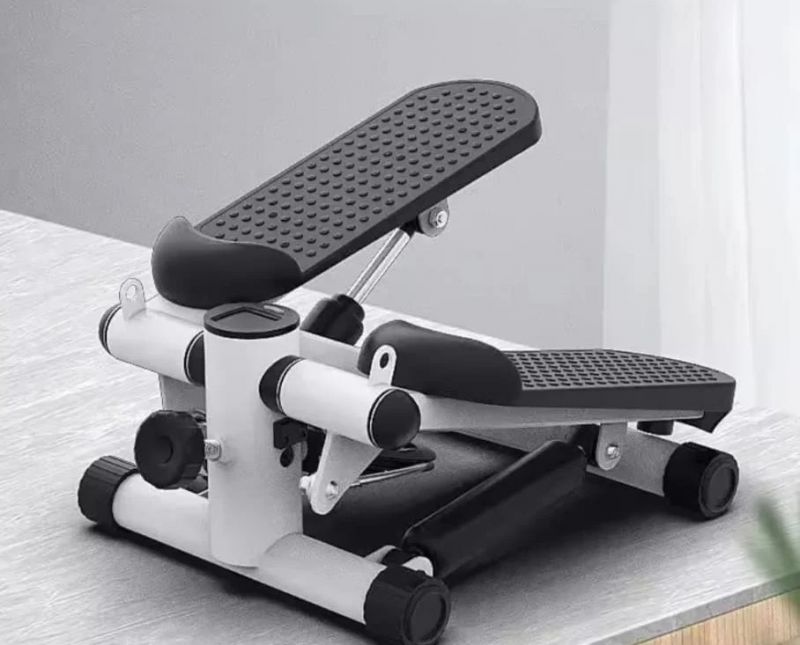 MINI STEPPER EXERCISE MACHINE WITH RESISTANCE BANDS – PORTABLE INDOOR FITNESS EQUIPMENT FOR HOME WORKOUT & LEG TRAINING