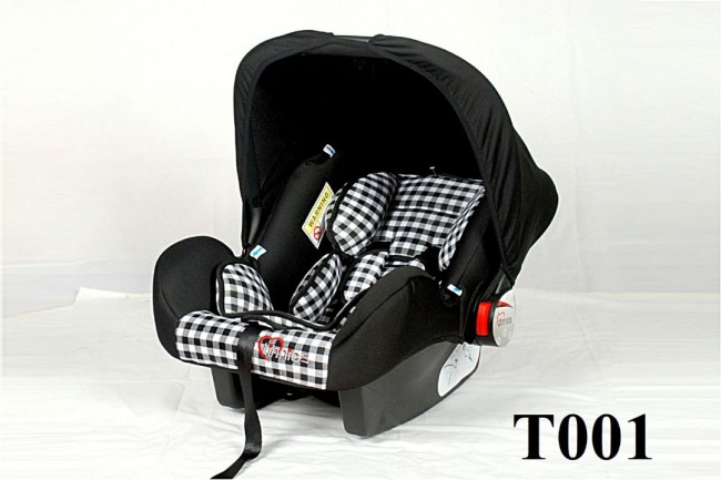 TINNIES BABY CARRY COT Check