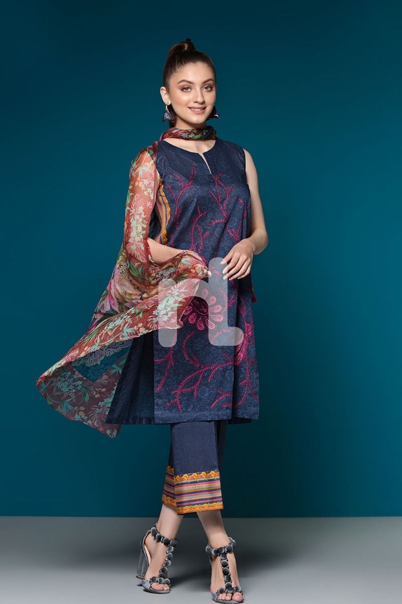 41906123-Lawn & Viscose Krinckle Chiffon – Blue Digital Printed Embroidered 3PC